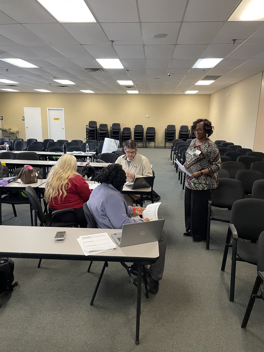 Mrs. Roddy tweet media