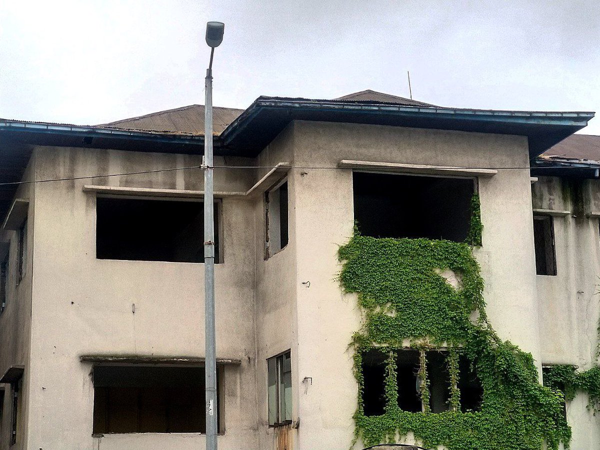 sina_mim's tweet image. دوست داشته شدن این شکلیت میکنه.