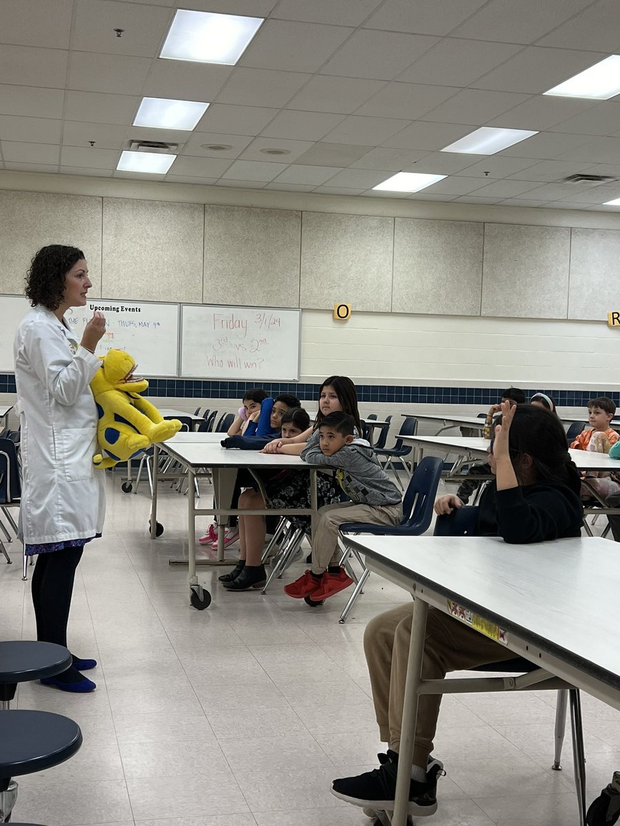 MissDahl3rd's tweet photo. Thanks @MerrifieldOrtho for coming out to do a presentation for us this afternoon.  We learned a lot about what orthodontists do and how to care for our teeth! https://t.co/oJ7LMBydLP