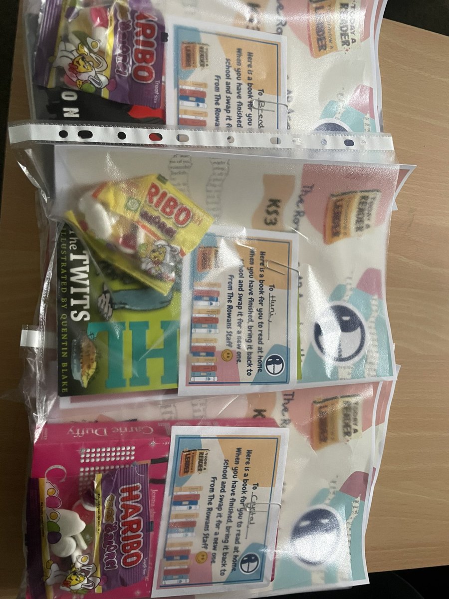 Today we have given out 44 KS2/KS3 reading packs which include a phonics help booklet, a hand picked book for each pupil and some sweets. Promoting a love of reading 📕 ❤️ @TheRowansAP