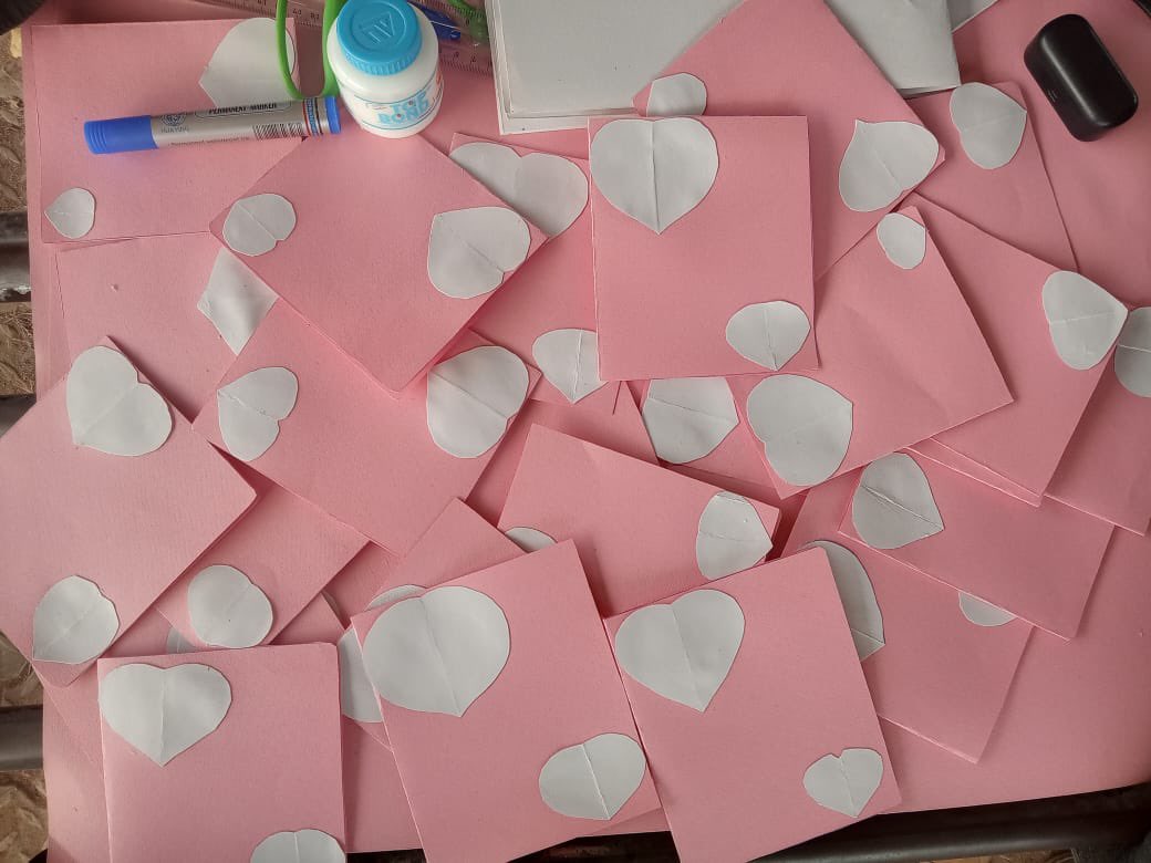 palfoundationng's tweet image. Love outreach is tomorrow☺️🤭
Swipe to see the beautiful love notes our team of volunteers designed for the children.
Tomorrow, we’ll be spreading and teaching love to the children of Zoe primary school, Ogbomoso.

#outreach #ogbomoso #valentine #pal #love #peace #palfoundation