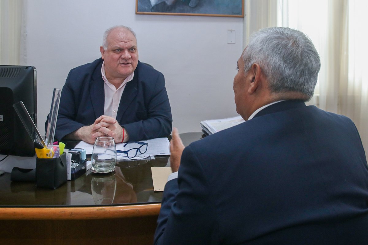 PROYECTO DE LEY | Transparencia en el manejo de recursos estatales destinados a dispositivos que trabajan para garantizar la seguridad alimentaria

Leer la nota completa en 👉acortar.link/516Uwh