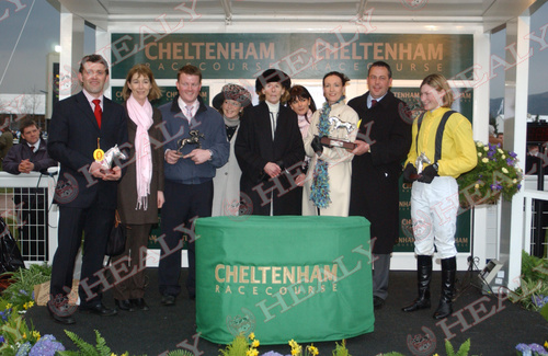 🏆 @CheltenhamRaces Tuesday 15-March-2005 #CheltenhamFestival #HealyRacing #HorseRacing #Memories #Cheltenham #19yearsold 'Dabiroun' O- Donal Patrick O'Gorman T- @nolan_racing J- @ninacarberry (c)healyracing.ie