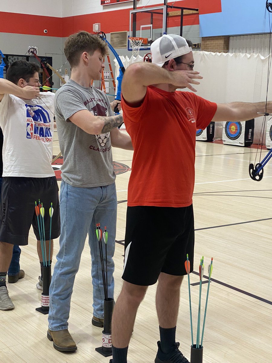 PE Majors learning about the National Archery in Schools Program! Thanks to the Warren East Archery Club for having us out. Good work Tops!
