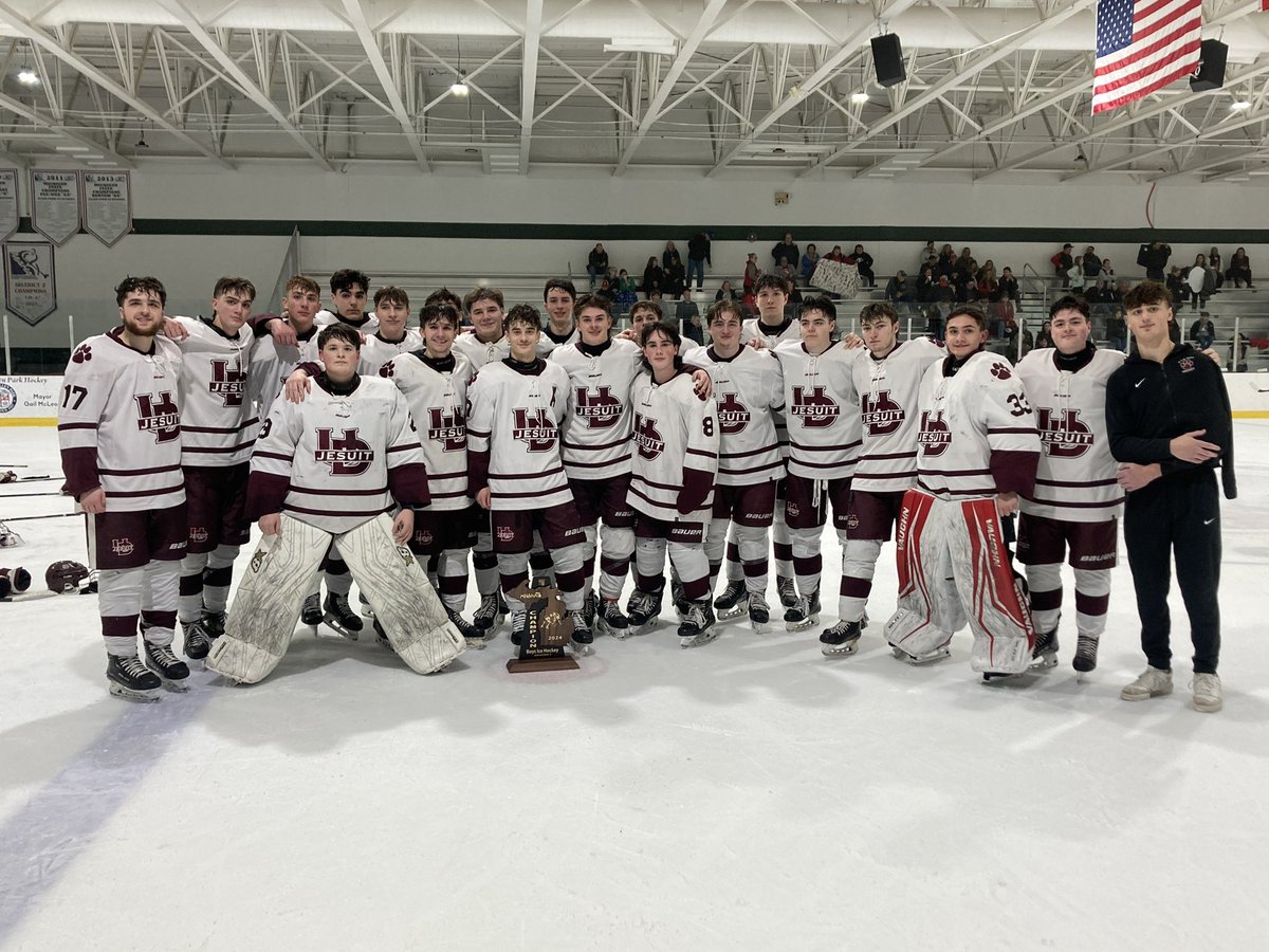 U of D Jesuit Hockey tweet media