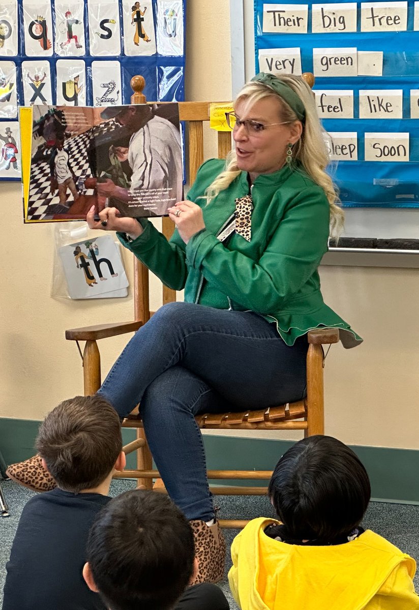 Honored to be the Mystery Reader at ⁦<a href="/apexescougars/">Apex Elementary</a>⁩! It was the last day of Black History month and our African  American Read in day!