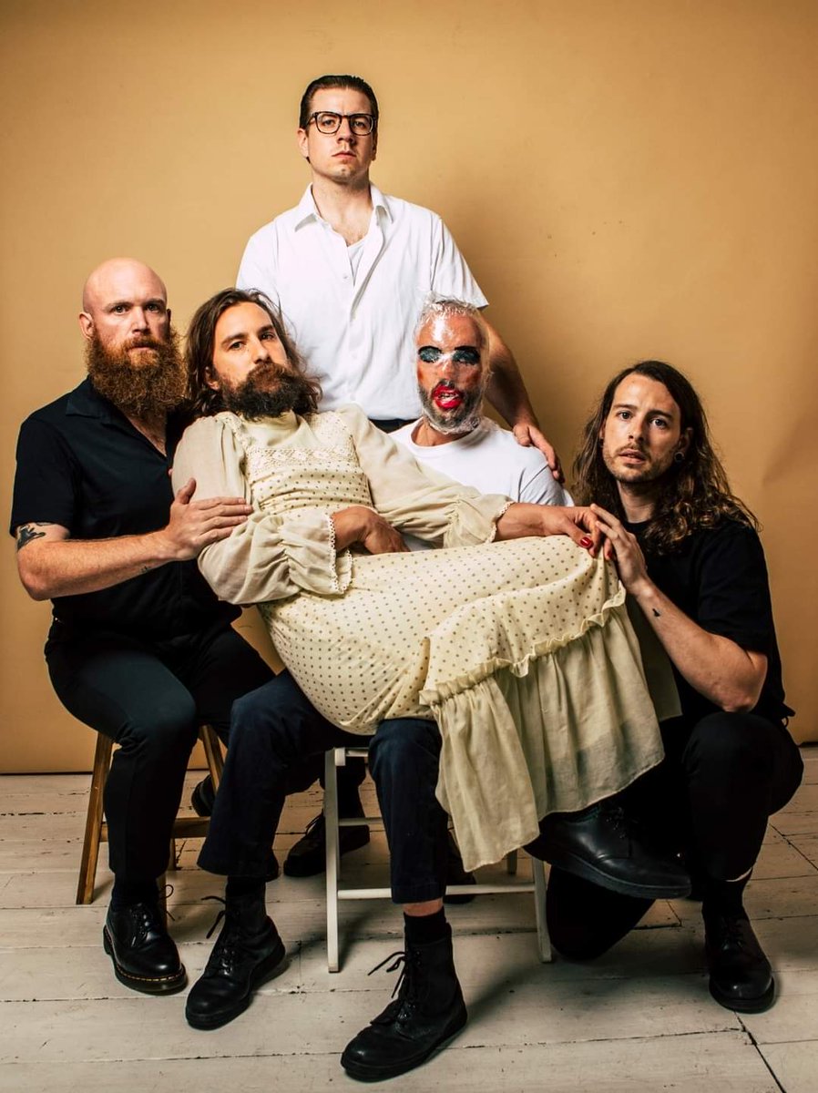 Fade_Out_Music's tweet photo. Publicada la Playlist febrero de 2024! con Alt Blk Era, Blu deTiger, Caroline Polachek + Weyes Blood, Sarah Julia, Jazmin Bean, Gayaneh Lara, Allie X, Nebulossa, Terra Twin, The Last Dinner Party, Divorce, Beldon Haigh, Inji, Wallows, Ha Vay, Bull, ... https://t.co/SgB2nTtFx9 https://t.co/0qp4lHC9Lp