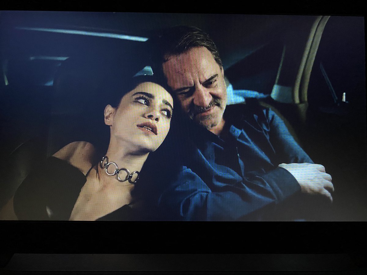 “Burda başka bi konu var, sen büyüksün ve beni kendinden koruman lazım yoksa ben bu boşluğu seninle…” <a href="/mervegontem/">Merve Göntem</a>