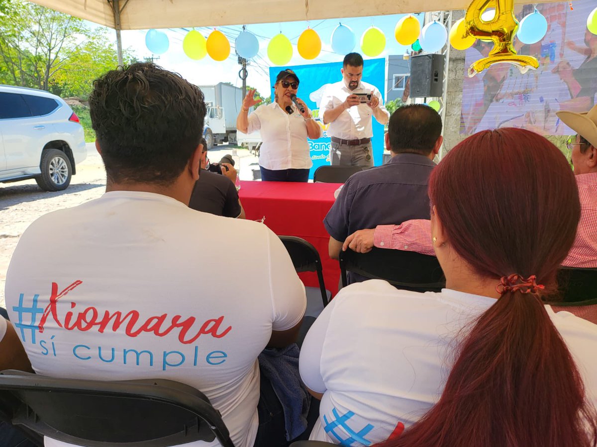 Gracias a la gran gestión dé nuestra Gerente General @Aida_Reyes08 y el apoyo de nuestra Presidenta @XiomaraCastroZ, hoy BANASUPRO apertura su Cuarta Bodega Regional a nivel nacional en La Ceiba, Atlántida. #XiomaraCumple