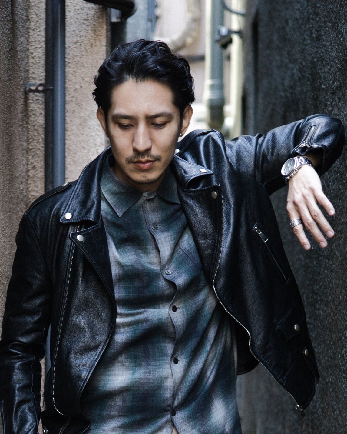 A.H.P.L. ワニニョロ　ahpl クロコダイル ATパールブラック 70 ワニ革 クロコダイル
