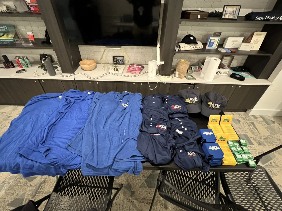 Our newest UFCW Local 1445 Cannabis Union members: Rooted In! They ratified their first union contract today with amazing union benefits, including holidays, sick time, and retirement. A massive increase on what they had before

#ufcwlocal1445stromg