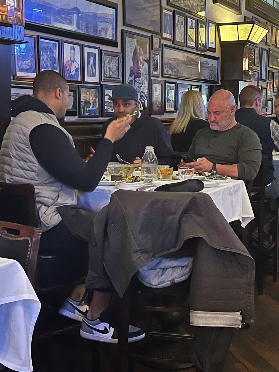 mikejurecki's tweet photo. St. Elmo Jay Glazier having dinner with #Bears GM Ryan Poles and asst. GM Ian Cunningham; known Jay for years went to say hello Poles is a cool cat. https://t.co/WSWSIYHMKi