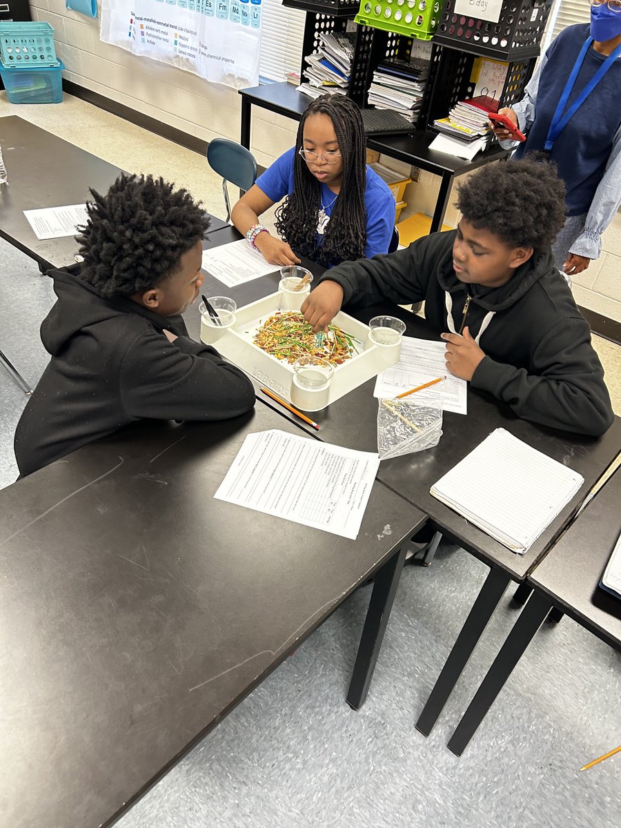 Ms. Chazon and I enjoyed seeing her Ss simulate how natural selection works@in the real world. ⁦<a href="/FlatRockMS/">Flat Rock MS</a>⁩  #wedosciencewell ⁦<a href="/WSFCS_Science/">WS/FCS Science</a>⁩