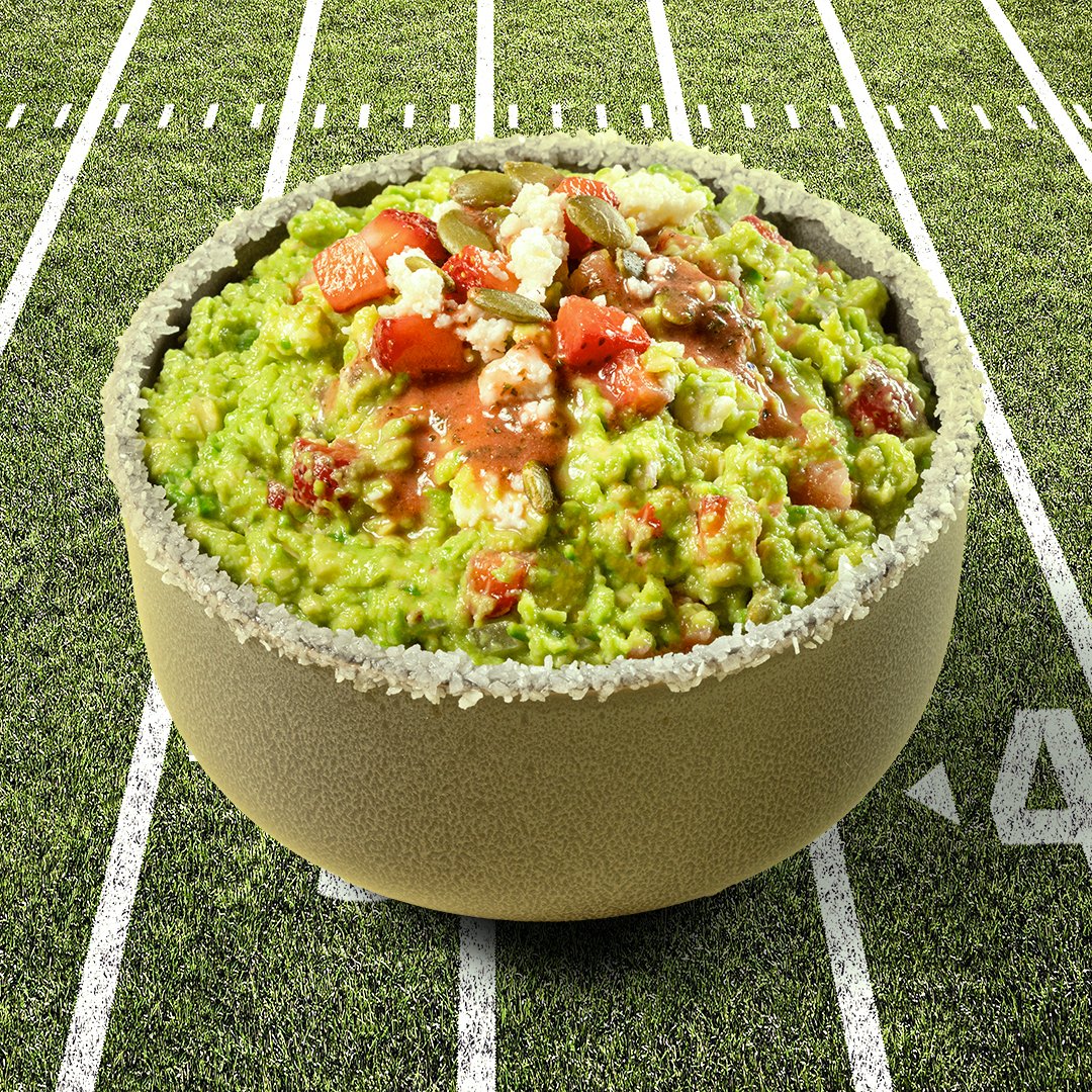 #TBT still thinking about this strawberry margarita guac recipe, so unique and delicious… thank you GuacAImole! 🍓🥑 

Recipe 🔗: bit.ly/3OfpFDK 😋 

#BetterBowl #AlwaysGood #Guacamole