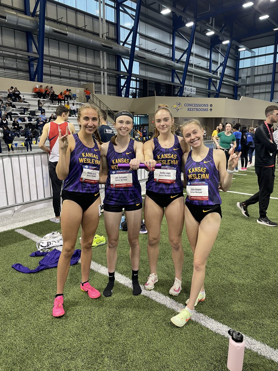 KWU_XC_Track's tweet photo. The Women’s DMR, our first women’s relay to qualify for Indoor Nationals in KWU history, IS ON TO THE FINALS! 

The ladies ran a school record time of 12:15.02 to snag a time qualifier!#RollYotes https://t.co/n9N9tXzyt7