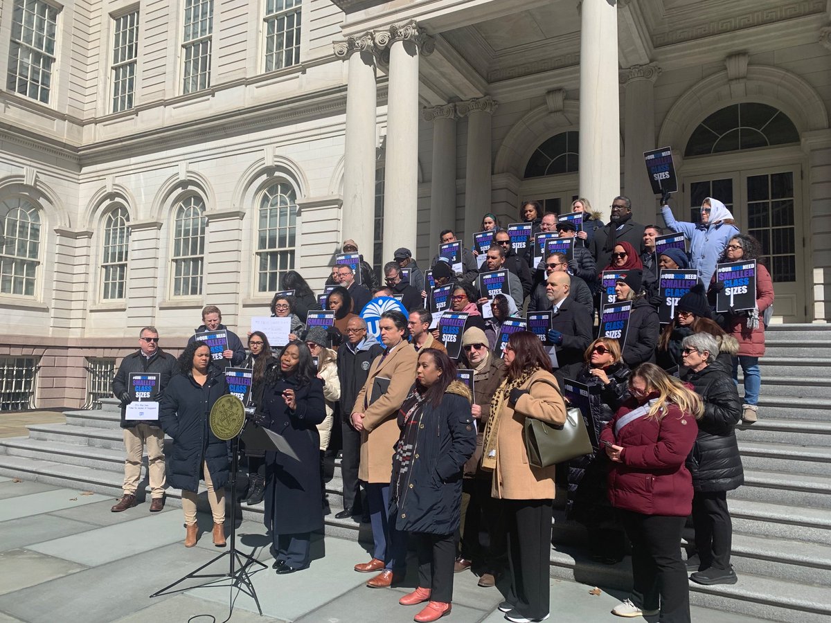 Lynn4NYC's tweet photo. Our kids only get one chance at a good education. That is why it was so important for #TeamLynn to join @NYCCouncil Education Chair, @RitaJosephNYC @UFT and many others to push for full implementation of smaller class sizes per recently enacted State law.
#classsizematters https://t.co/6KA8Rh9sQL