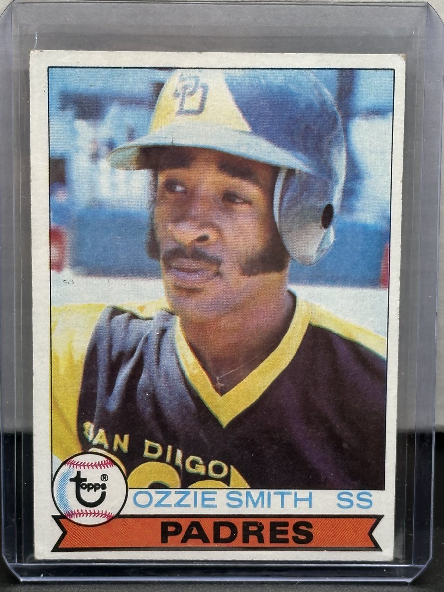 BlackCatAuction's tweet image. The Wizard, Ozzie Smith 1979 Topps Rookie, Back to Baseball Auction 
proxibid.com/Black-Cat-Auct…
#Topps #MLB #baseball #cards #baseballcards #thehobby #SpringTraining #rookie #thewizard #Cardinals #Padres