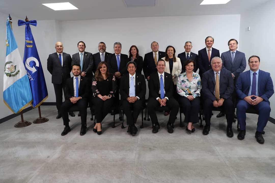 Honrado de asumir nuevamente la presidencia de <a href="/AGEXPORTGT/">AGEXPORT</a> junto con un excelente equipo y poder seguir promoviendo lo mejor de Guatemala por el mundo y generar más empleos y desarrollo sostenible por las virtudes del modelo exportador! #Exportacionesgt #BeyondExpectationsGT