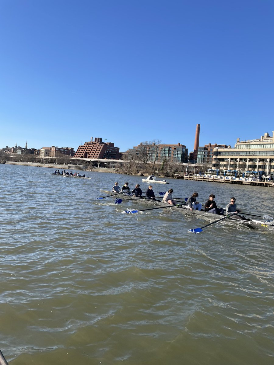 STArowingDC's tweet photo. With the help of some of the upperclassmen, the freshmen and novices got on the water today. The future is bright! #GoDogs https://t.co/Ba9a3YuROp