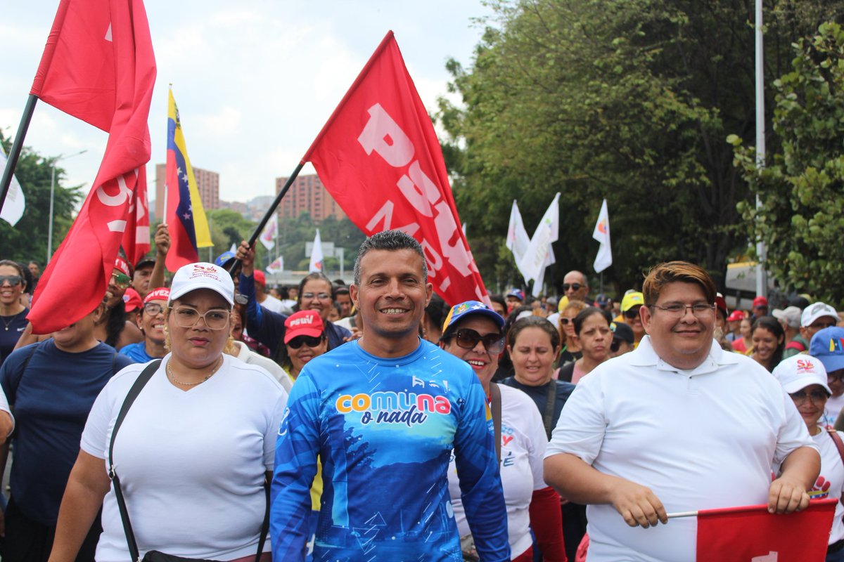 ¡Que Viva Nuestra Patria Antiimperialista!

La Furia Bolivariana de Chávez y Nicolás en la Calle en Defensa de Nuestra Patria.

¡Viva Mario Briceño Iragorry!

<a href="/NicolasMaduro/">Nicolás Maduro</a>
<a href="/PartidoPSUV/">PSUV</a>
<a href="/dcabellor/">Diosdado Cabello R</a>
<a href="/Soykarinacarpio/">Karina Carpio</a>

#FuriaBolivarianaPaLante