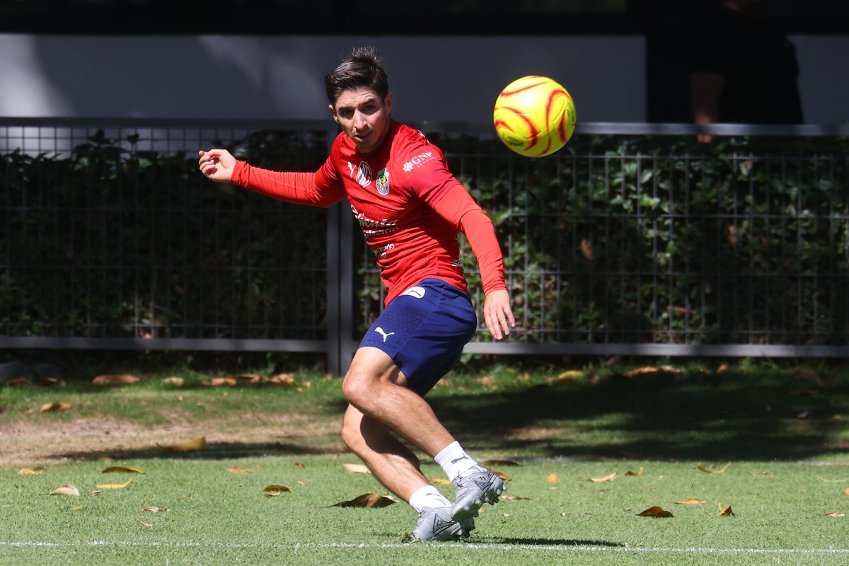 🇫🇷 Penúltimo entrenamiento previo a nuestro viaje a la #CapitalRojiblanca 🇫🇷 #DaleRebaño 🐐