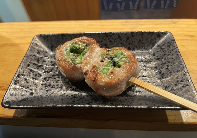 そういや、小田原の栢山という場所にある焼き鳥屋さんに最近お野菜を少しだけどね、卸させてもらってます🥦  お料理の写真が送られてきて&hellip;  コカブとスティックセニョール（スティックブロッコリー）  美味しそう🤤🤤🤤🤤🤤🤤🤤