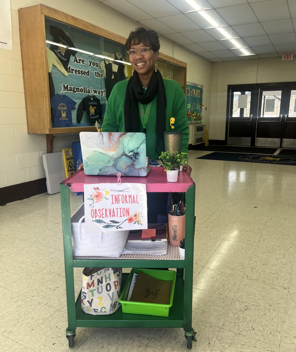 Principal @SharelleStagg has a laser focus on providing quality feedback to teachers. Check out the signage on her cart👀Immediately a teacher knows the purpose of her visit w/o interrupting instruction! @Magnolia_PGCPS @KasandraLassit4 @TheDrWWilliams