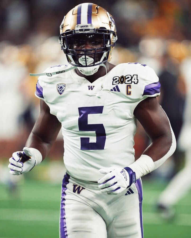 Edefuan Ulofoshio's 2024 Combine Performance (LBs):

🟣 40 Yard Dash: 4.56s (6th)
🟣 10 Yard Split: 1.59s (T-5th)
🟣 Vertical Jump: 39.50" (1st)
🟣 Broad Jump: 10'8" (1st)