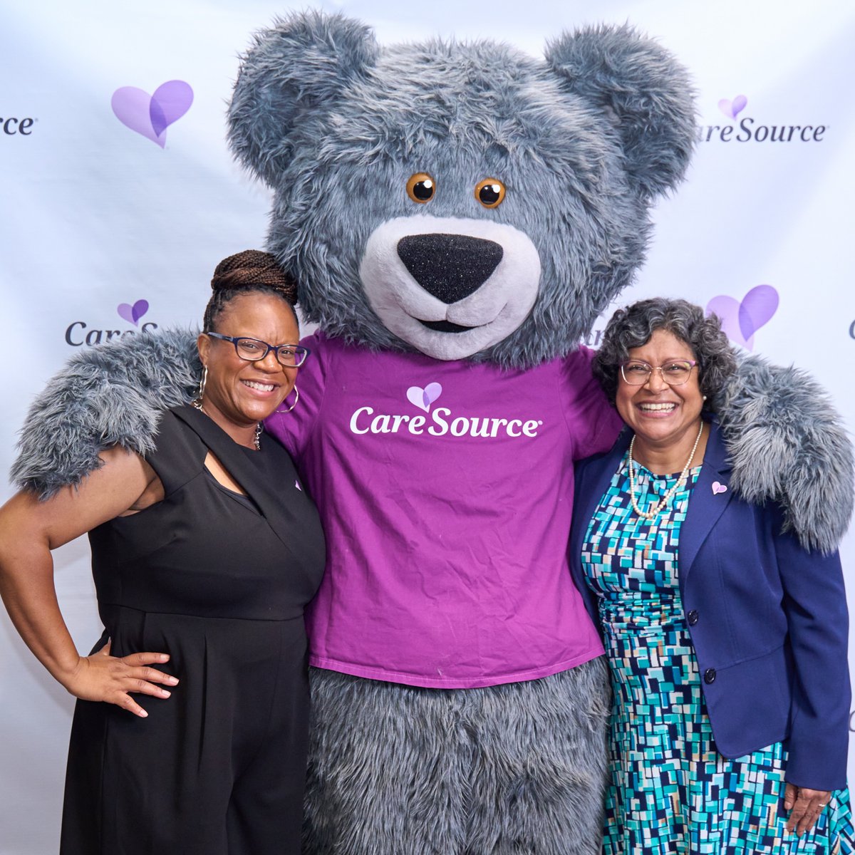 caresource's tweet photo. On #EmployeeAppreciationDay &amp; every day, we celebrate our Difference Makers. We recognize that our ability to live our mission &amp; make a lasting difference in the lives of our members is because of every compassionate, business-minded &amp; mission-driven employee. #UniquelyCareSource https://t.co/O5kho4pyUi