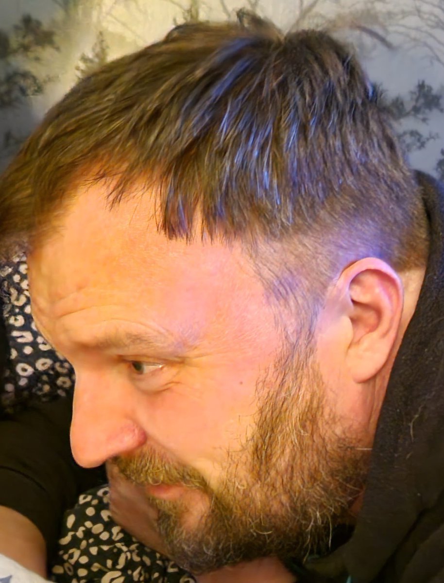 Yves Rocher tweet media