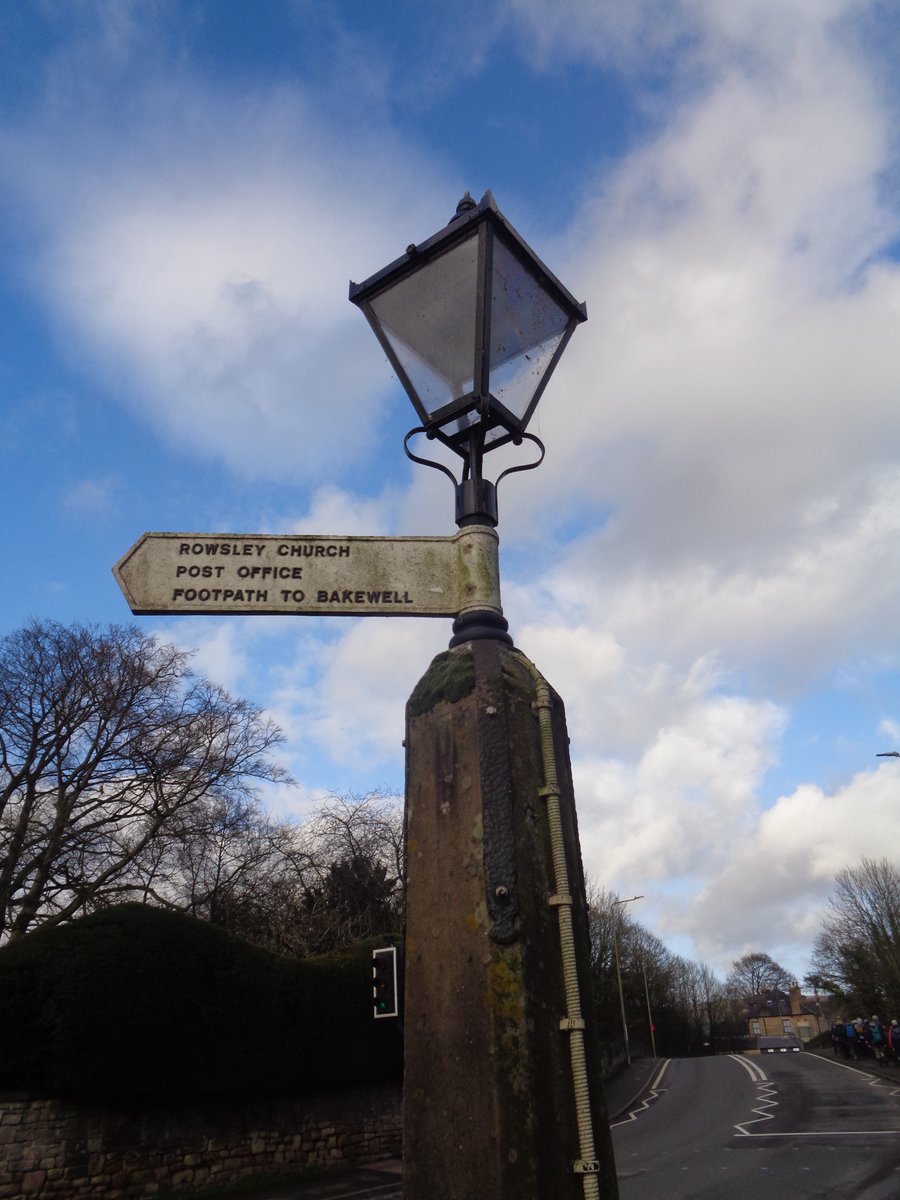 Happy #FingerpostFriday and 1st day of #MeteorologicalSpring; hoping for a run of drier weather soon🙏. Found this lovely lamp giving directions in Rowsley, Derbyshire. #SpottedOnMyWalk