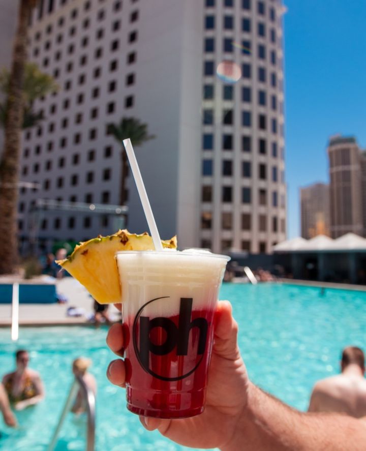 Who's ready to make a splash? 🙋‍♀️ 🙋 We are! Grab your crew and meet us on the roof because our pool is now open! 🕶️