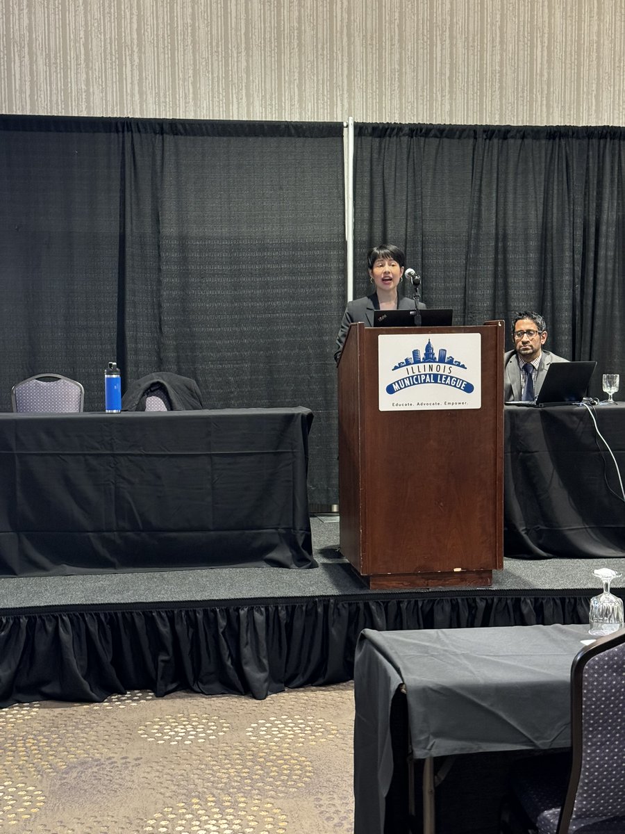 IMLLeague's tweet photo. Another seminar session is underway during the @IMLLeague's 2024 Spring Municipal Attorneys Seminar. Leave Rights Division Manager @LCMerchantEsq, and Deputy General Counsel Ganapathi Ramaswamy from @ILDeptofLabor presented on the Paid Leave for All Workers Act.  #IML #twill https://t.co/nM0HWbvM2v