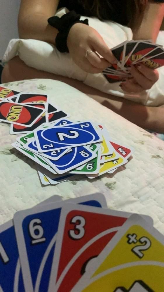 choquei's tweet photo. 🚨ATENÇÃO: Perfil oficial do UNO confirmou que o jogador não pode jogar a carta +2 em cima de outro +2. https://t.co/H9vpxqq9sM