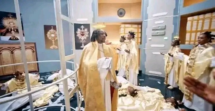 ZebedeeRahabwu2's tweet photo. Asake God Will judge you. I degree and declare nothing good will come to you again if you didn't stop mocking God.
What sort of nonsense is this. https://t.co/7ovmLHNiSV