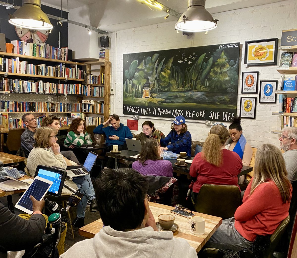 LouiseMorrish1's tweet photo. An absolutely fantastic Charm writing session at @GoldfinchBooks_ tonight. So much positive energy in the room, so much fun. Word-wranglers unite! ✍️🥰
#writingcommunity #writing #writers #Writinggroup #authors #authorlife #writingfriends https://t.co/UQ4DQffPV0