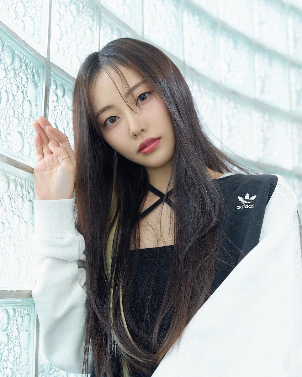 DGGirlsBrasil's tweet photo. 📸 | Atualização da #FUNA em seu Instagram oficial (@/fufunaa_). 

"☀️✨"

#Funa #후우나 #TakayaFuna 
#DGGirls #DGNGG https://t.co/aMIT11skqP