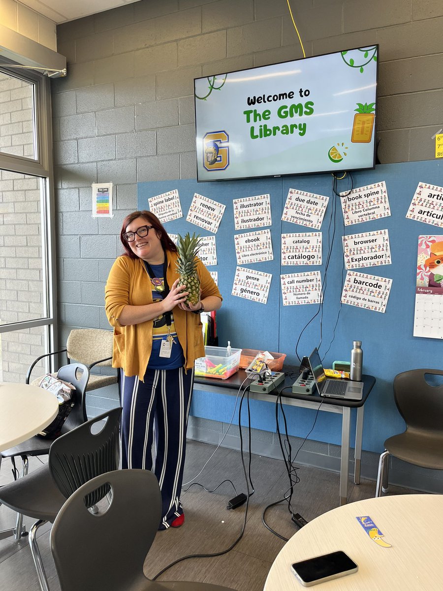MNPSLibraries's tweet photo. We are ending the day with Dee Wrye, Librarian at Goodlettsville Middle! She is committed to improving the reading culture and has empowered her students to take active roles in the library! #MNPSLibraries #PineapplePD @GMS_Trojans https://t.co/OCAOiIIzwX