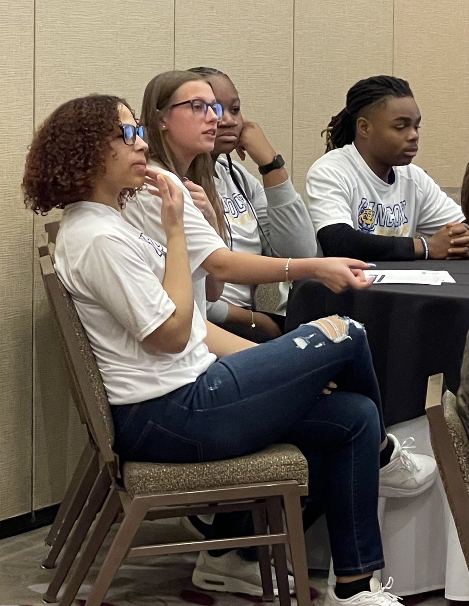 Competency based work is more than just grading and assessment.  Great presentation from our students and ⁦<a href="/PrincipalHPHS/">David Williams</a>⁩ about culture, grit, and school climate necessary to make the change #innovate24 #hpsdtigers