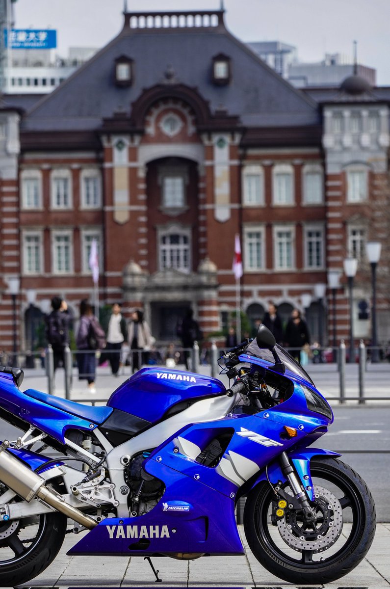 Ran_ju's tweet photo. #毎月1日はR1の日
#YZFR1
#4XV
#BLUEisFAST
#青公式
#令和の空気をキャブで吸う https://t.co/Bxbh2tqFZI