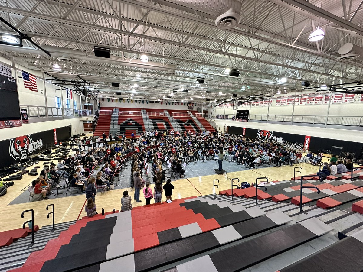 Come see the ADM band program grades 5-12 tonight at the Parade of Bands concert at 7pm!