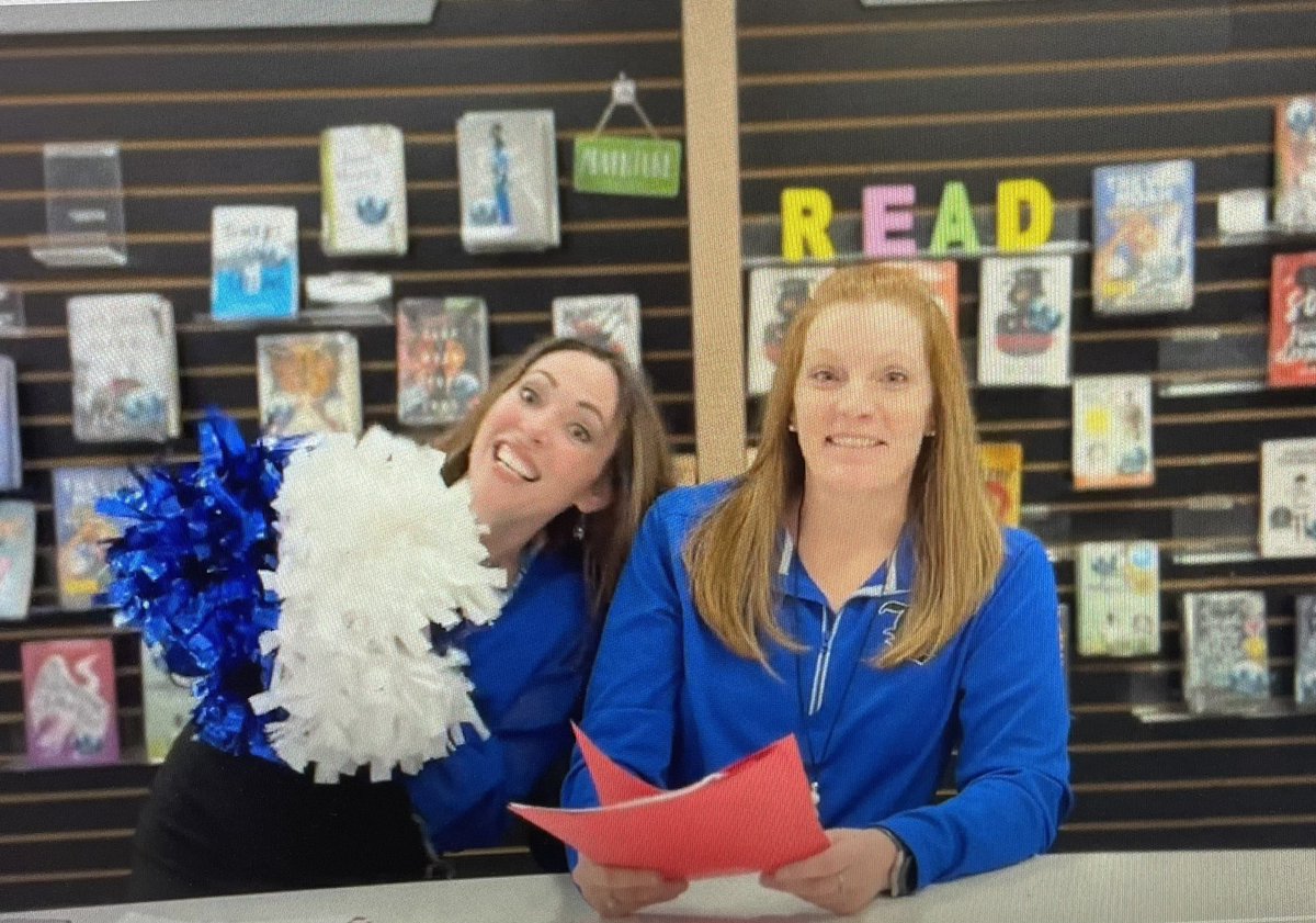 LHSintheNews's tweet photo. WE are excited for @LHS_Basketball to play in the Regional Championship game tonight!!! Are YOU?! First 30 LHS students in the game get a free hotdog on admin! See you at 7pm at Oakland HS! https://t.co/z9EHEs6z1X