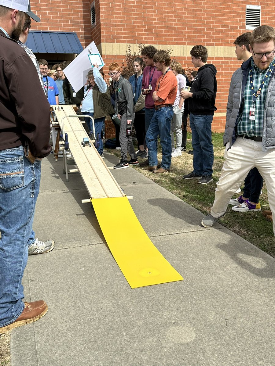 WVHS STEM ACADEMY tweet media