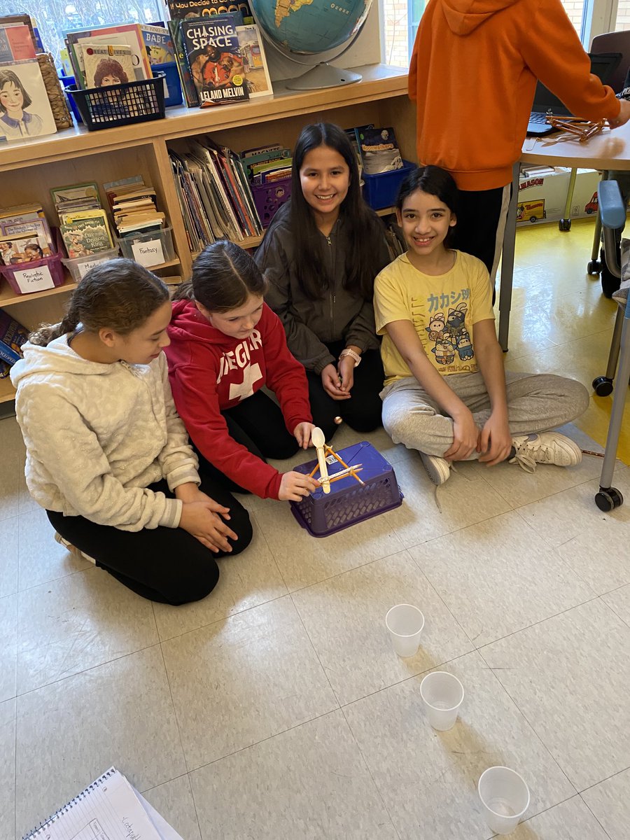 isntitabouttime's tweet photo. Catapult Challenge. Students studied elastic potential energy and used communication and teamwork to design and test catapult prototypes. #BeWES @MilfordSchools 🤔🗣️👂💡 https://t.co/Dom0hzjzfY