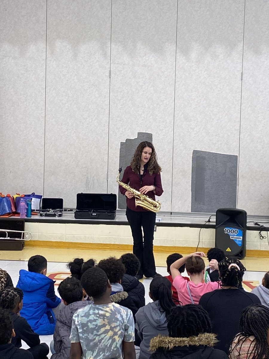 Mr. Gray tweet media