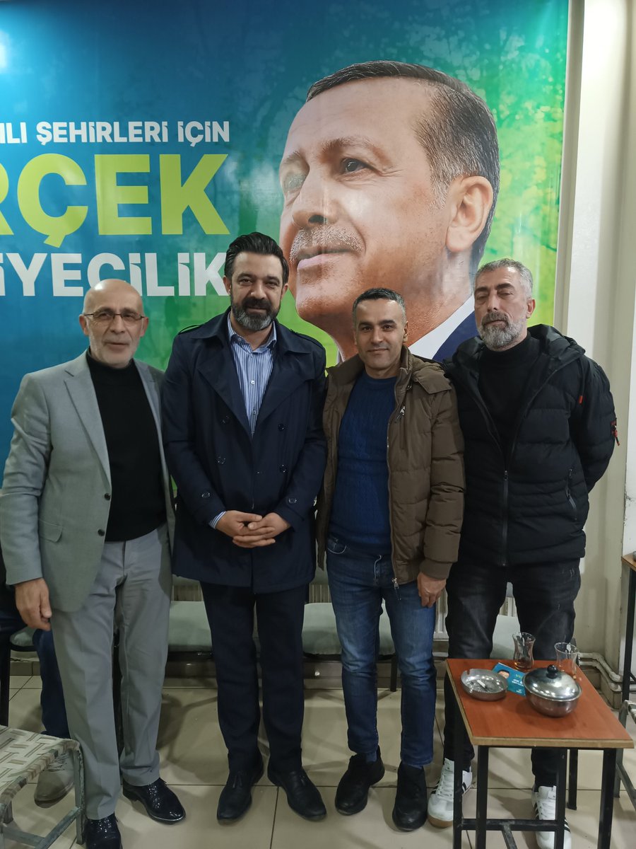 HalimCevik2's tweet photo. Biz seni Allah için sevdik değerli başkanım @AvEkremOlgac ve inşallah seni belediye başkanı yapacağız @RTErdogan @cengizhanbasara @AvCanerOzturan @gurbettekisiirt https://t.co/dU2QOdM8ip
