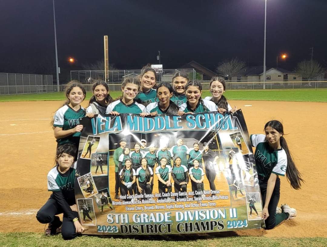 LadyWolverineS4's tweet photo. Congratulations to our 8th grade Vela Middle School Softball girls on winning district. Good job girls! 🥎💚 https://t.co/1FaeGIxlqh