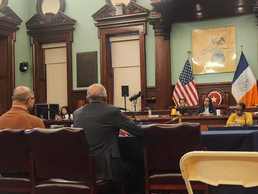 SenatorRJackson's tweet image. Advocating for smaller class sizes began for me as a parent. Leading the CFE lawsuit, we fought for equitable education funding. Now, as State Senator, I continue the battle. Compliance with the #ClassSize Law is vital for our students&apos; success. Let&apos;s prioritize their future.