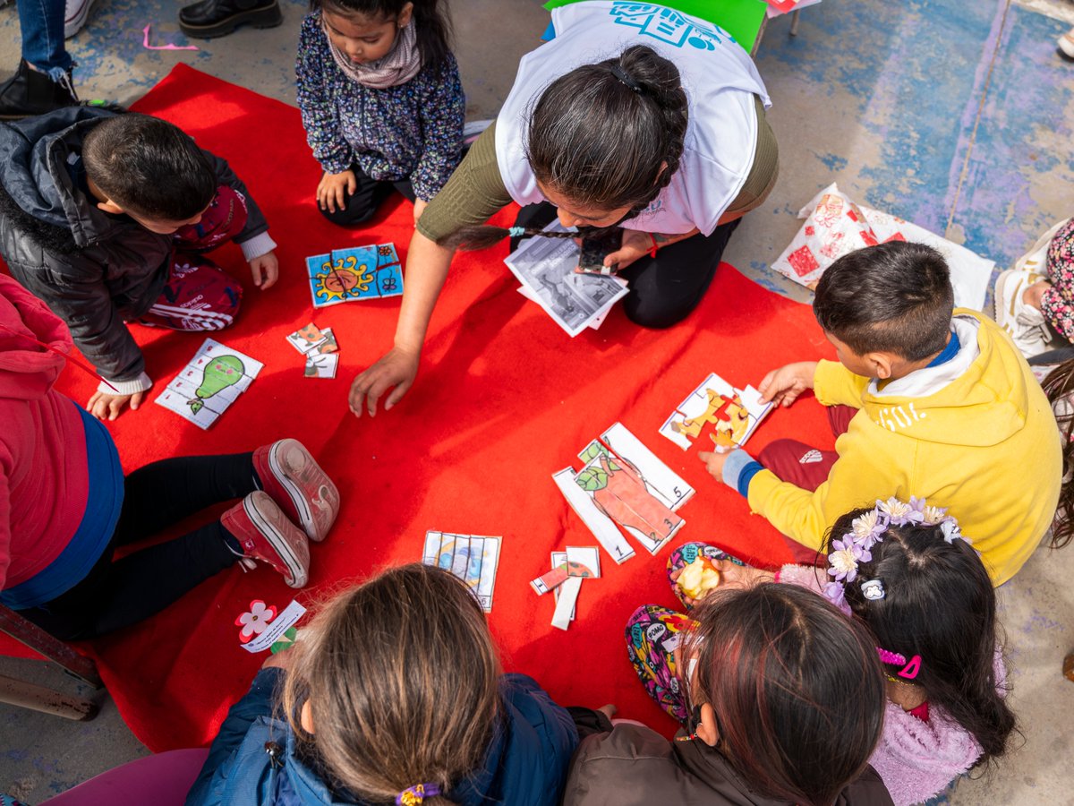 📚 🎒 ¡Mañana comienzan las clases en <a href="/baprovincia/">Gobierno PBA</a>! Y en este hilo te mostramos las obras y programas que estamos ejecutando junto a <a href="/baeducacion/">Educación PBA</a> para garantizar la inclusión educativa de niños, niñas y jóvenes de barrios populares.

(1/9)