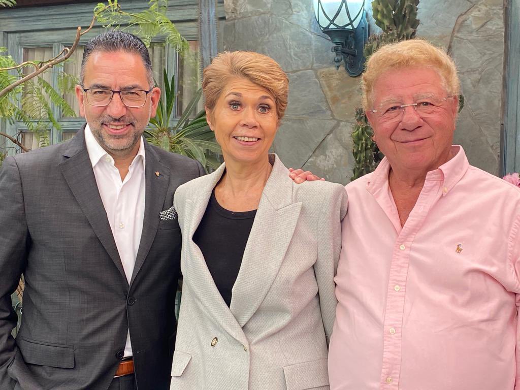 elchakiris's tweet image. Que pinche asco! #PRIANDEJOS